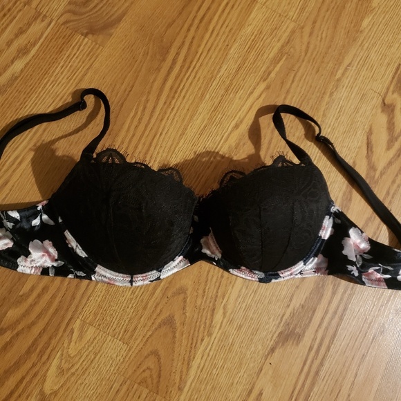 Bra - Picture 1 of 3